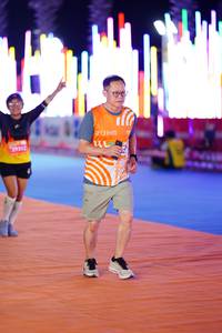 BIB: 211
                            <button type="button" onclick="openModal(22834739)" class="btn btn-primary btn-sm float-right btn-popup" data-toggle="modal" data-target=".modal-high-quality">
                        <i class="fas fa-shopping-cart"></i> Add to Cart
                    </button>
                                            <button type="button" onclick="isThisMe(22834739, true)" class="btn btn-success btn-sm float-right btn-popup btn-isme hidden" data-toggle="tooltip" data-placement="bottom" title="นี่คือรูปของคุณใช่ไหม คลิกที่นี่เพื่อเอาเข้าอัลบั้ม">
                        <i class="fas fa-plus"></i> Add to album
                    </button>
                    <button type="button" onclick="isThisMe(22834739, false)" class="btn btn-warning btn-sm float-right btn-popup btn-isnotme hidden">
                        <i class="fas fa-ban"></i> Remove from album
                    </button>